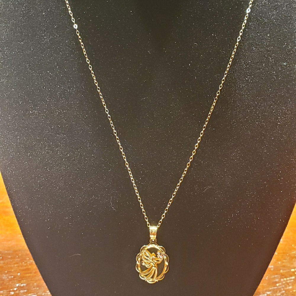 10k gold angel diamond pendant & necklace
